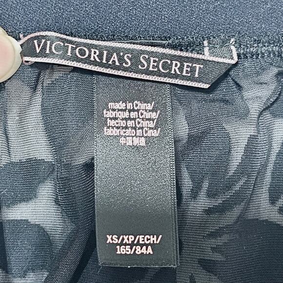 Victoria's Secret Romper Black Sheer Velvet Wide Leg Size XS Romantic Whimsigoth - Picture 6 of 8